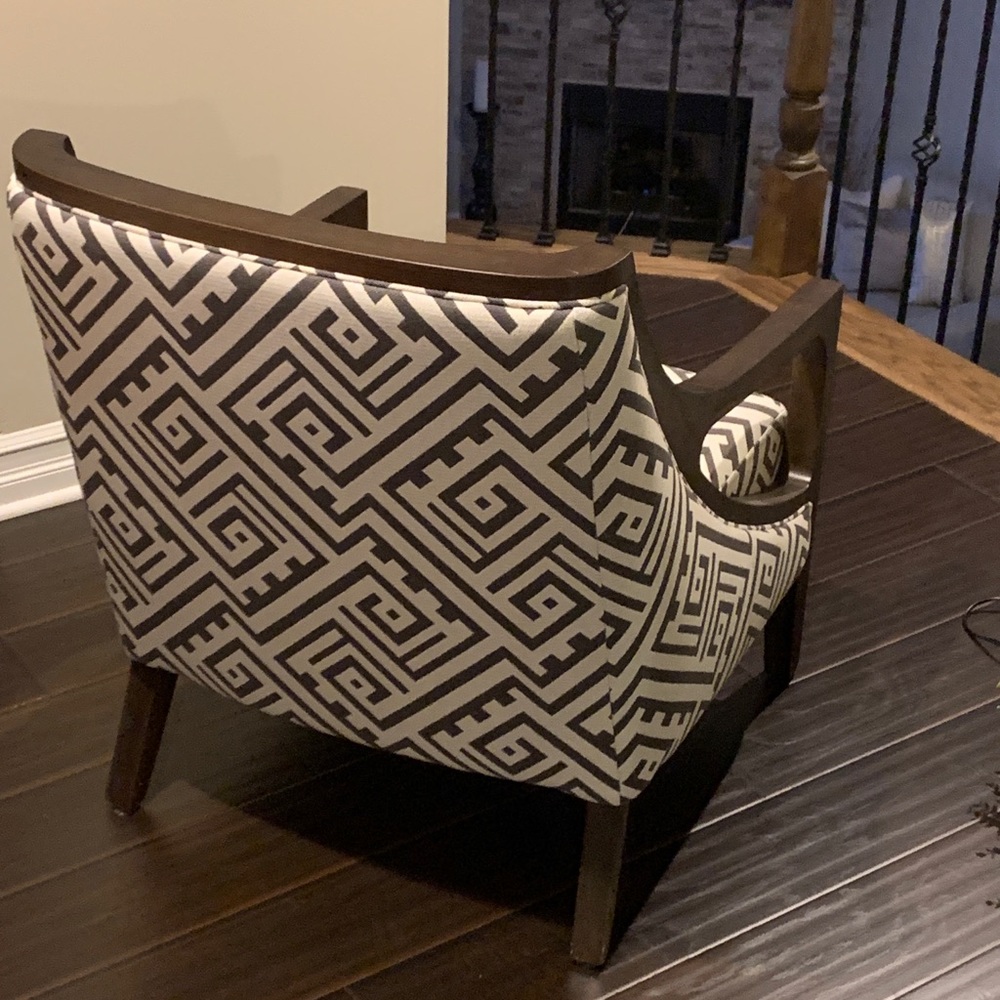 Beautiful Chair!!!